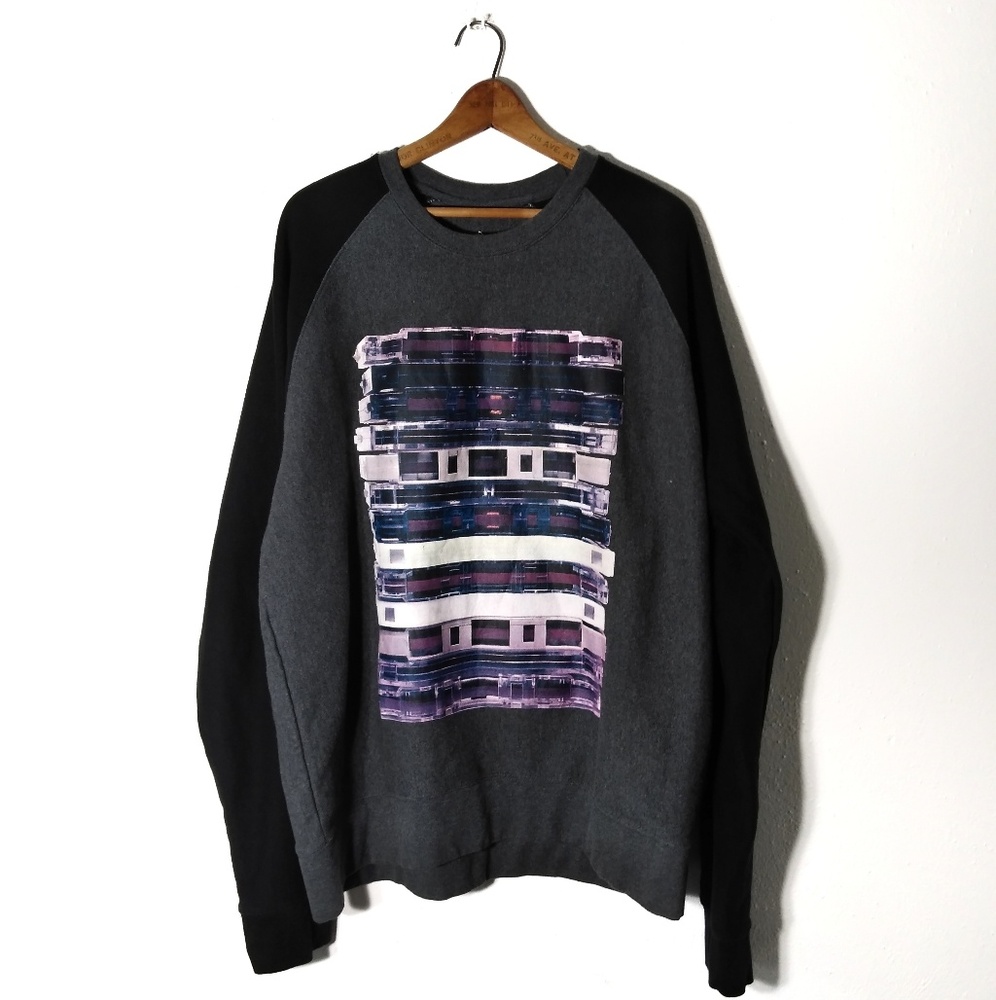 Rocawear sweatshirt